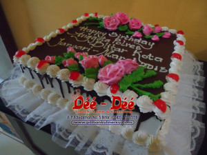 Kue Tart Kode (C1)